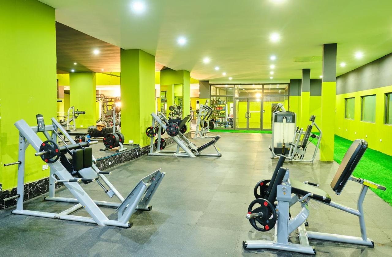 Legon City Mall Short Stay Apartments For Business And Vacation - East Legon อักกรา ภายนอก รูปภาพ