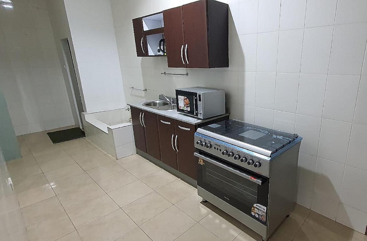 Legon City Mall Short Stay Apartments For Business And Vacation - East Legon อักกรา ภายนอก รูปภาพ