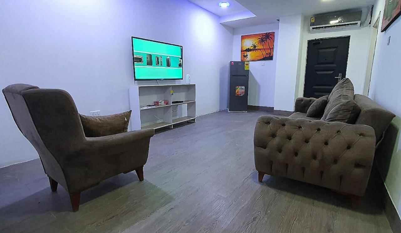 Legon City Mall Short Stay Apartments For Business And Vacation - East Legon อักกรา ภายนอก รูปภาพ