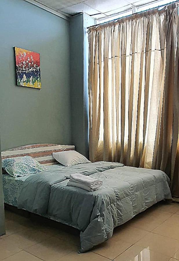 Legon City Mall Short Stay Apartments For Business And Vacation - East Legon อักกรา ภายนอก รูปภาพ