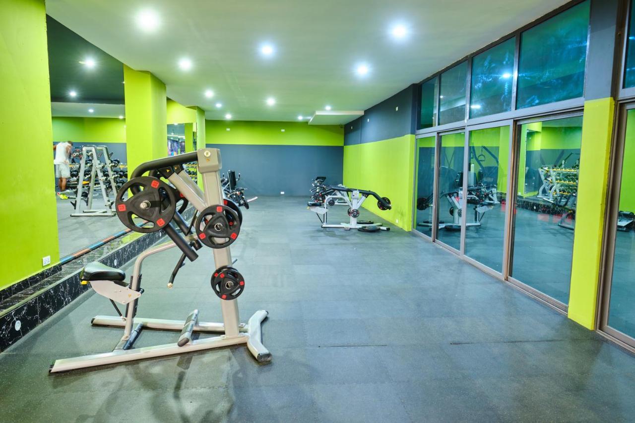 Legon City Mall Short Stay Apartments For Business And Vacation - East Legon อักกรา ภายนอก รูปภาพ